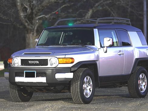 Used 2007 Toyota FJ Cruiser 4WD image 2