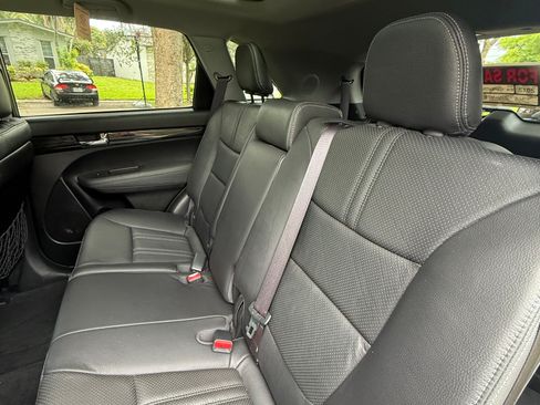 Used 2012 Kia Sorento SX w/ SX Premium Pkg FWD image 10