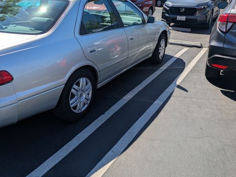 Used 2000 Toyota Camry CE image 4