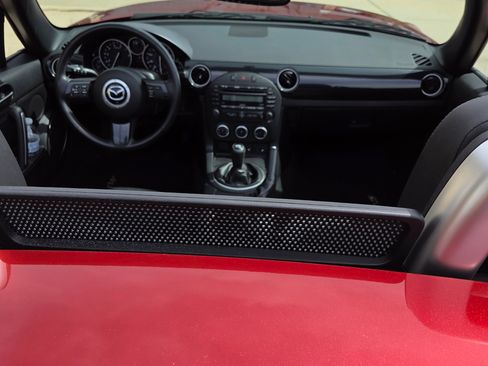Used 2014 MAZDA MX-5 Miata Grand Touring image 12