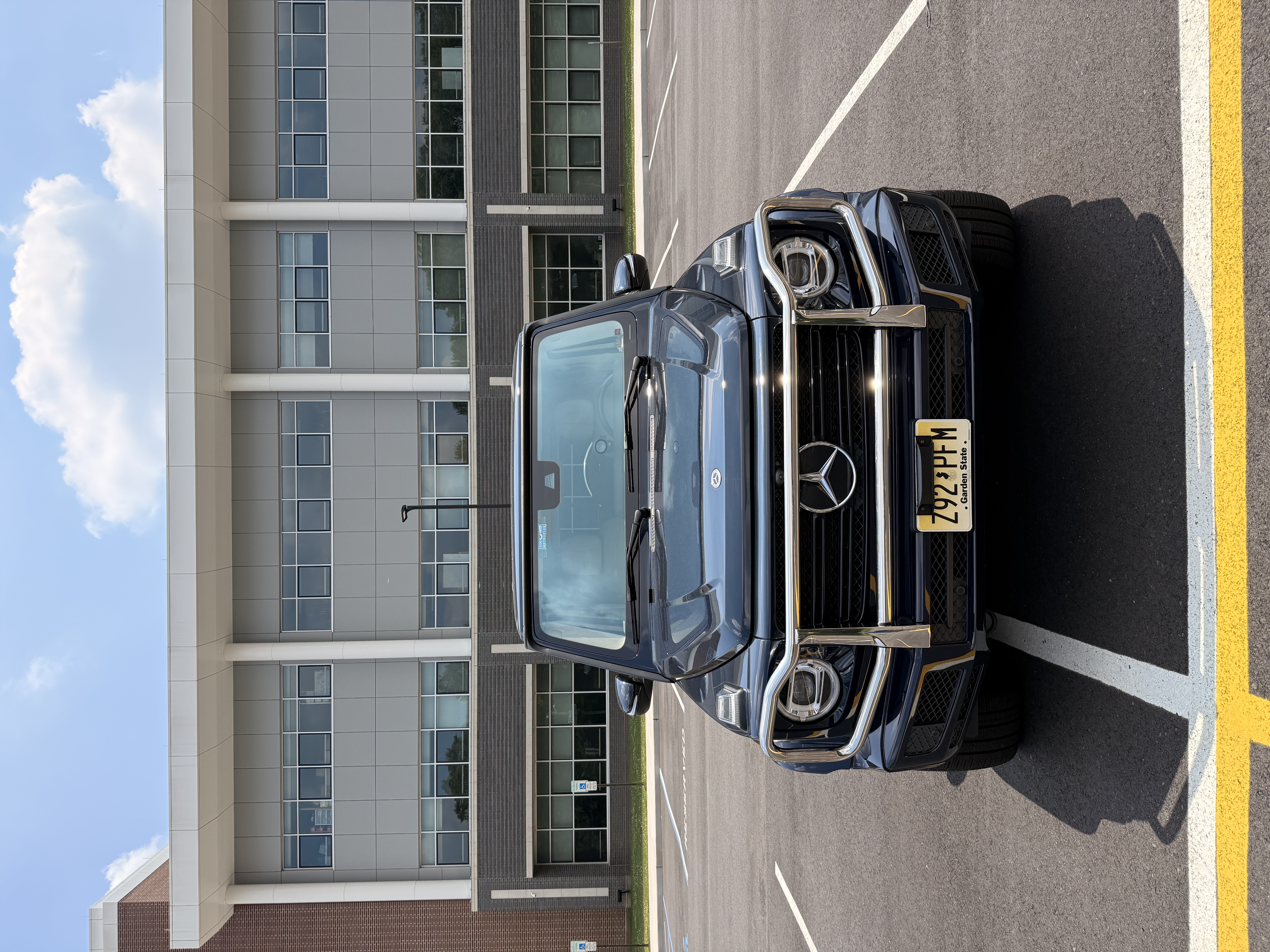 Used 2021 Mercedes-Benz G 550 image 2