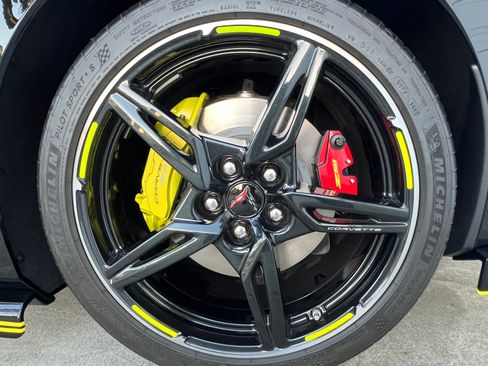 Used 2023 Chevrolet Corvette Stingray Coupe w/ Z51 Performance Package image 12