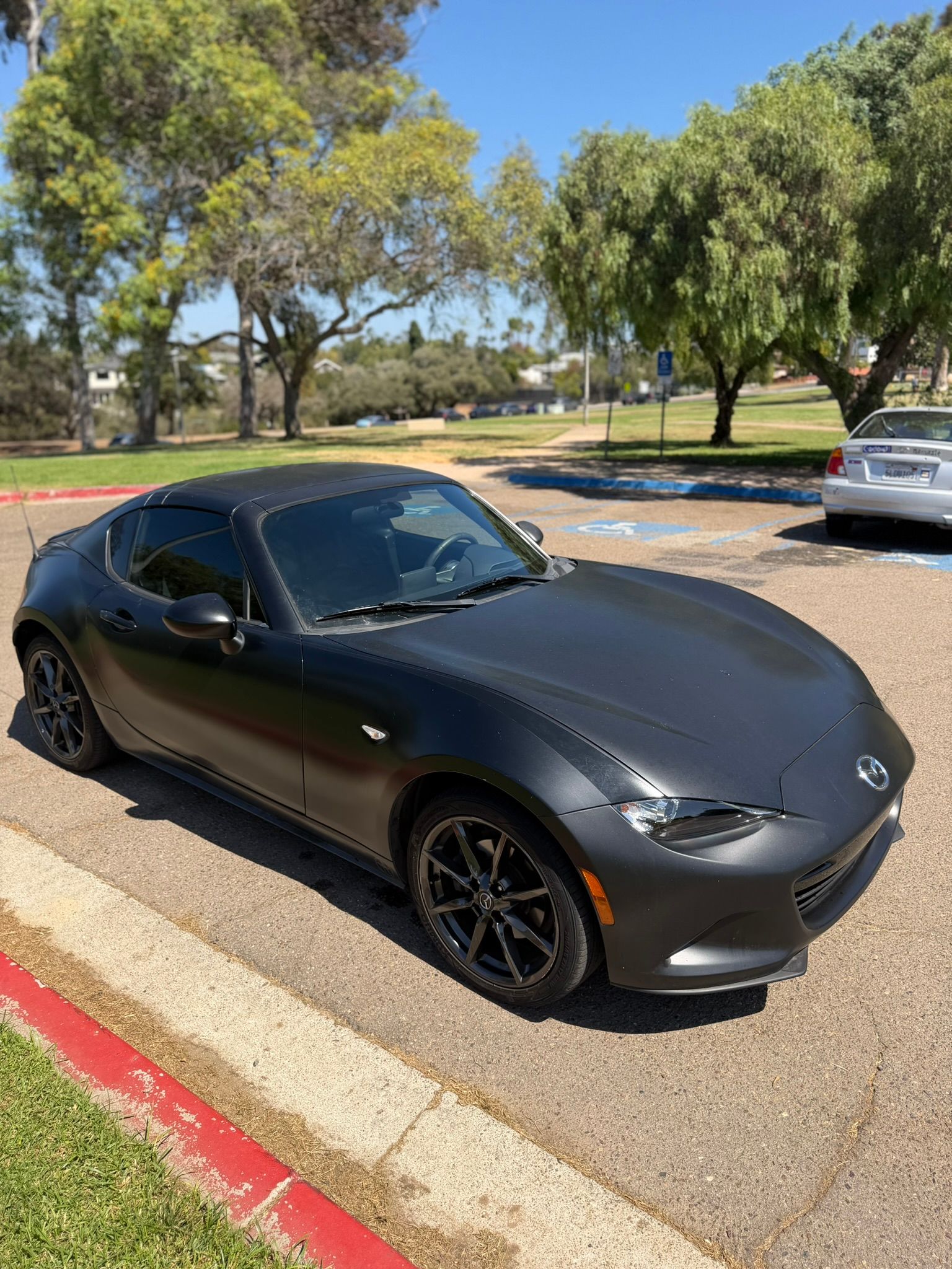 Used 2017 MAZDA MX-5 Miata RF Club RWD image 10