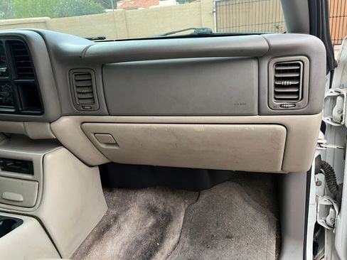 Used 2000 GMC Yukon SLT w/ SLT Marketing Opt Pkg image 11