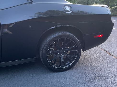Used 2013 Dodge Challenger R/T RWD image 20