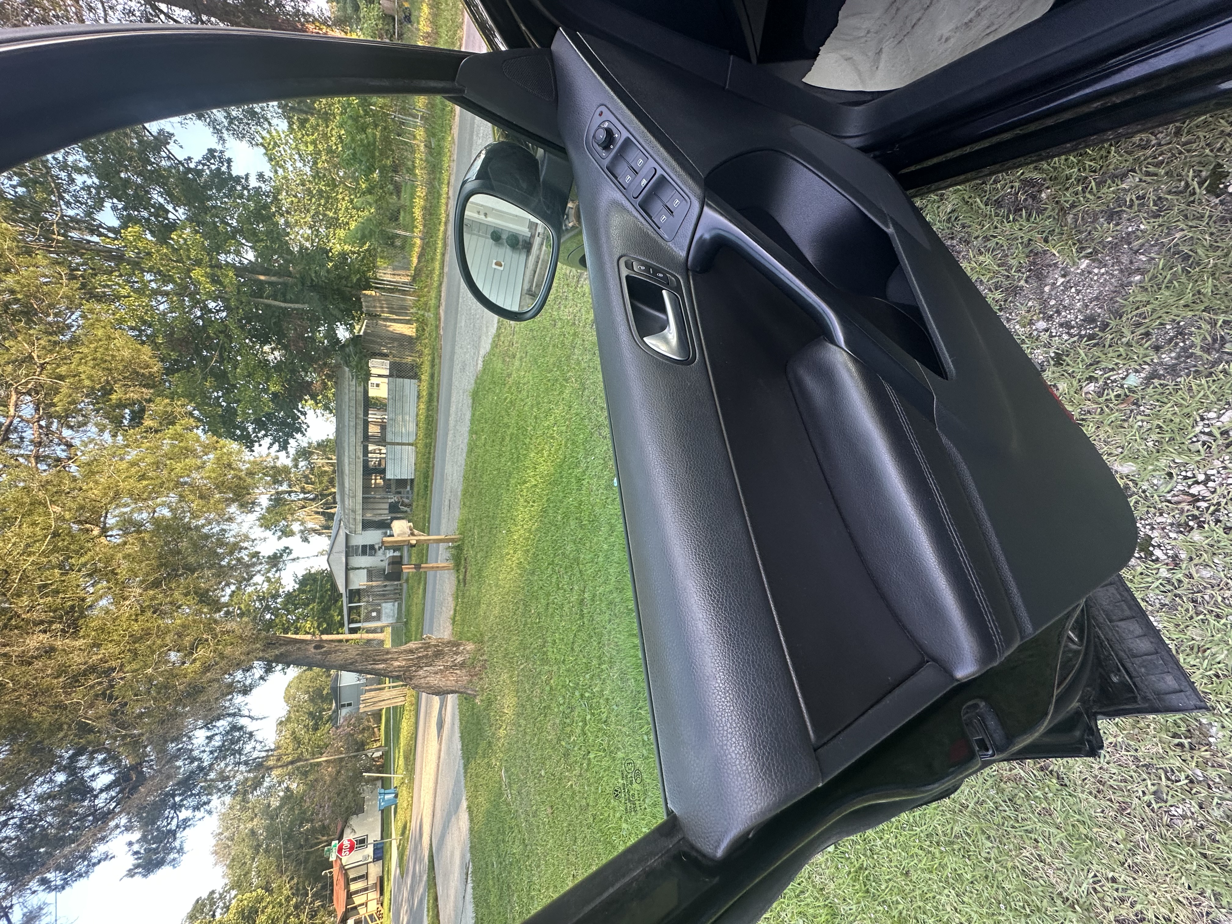 Used 2016 Volkswagen Tiguan S FWD image 6