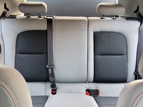 Used 2017 Chevrolet Bolt LT image 6