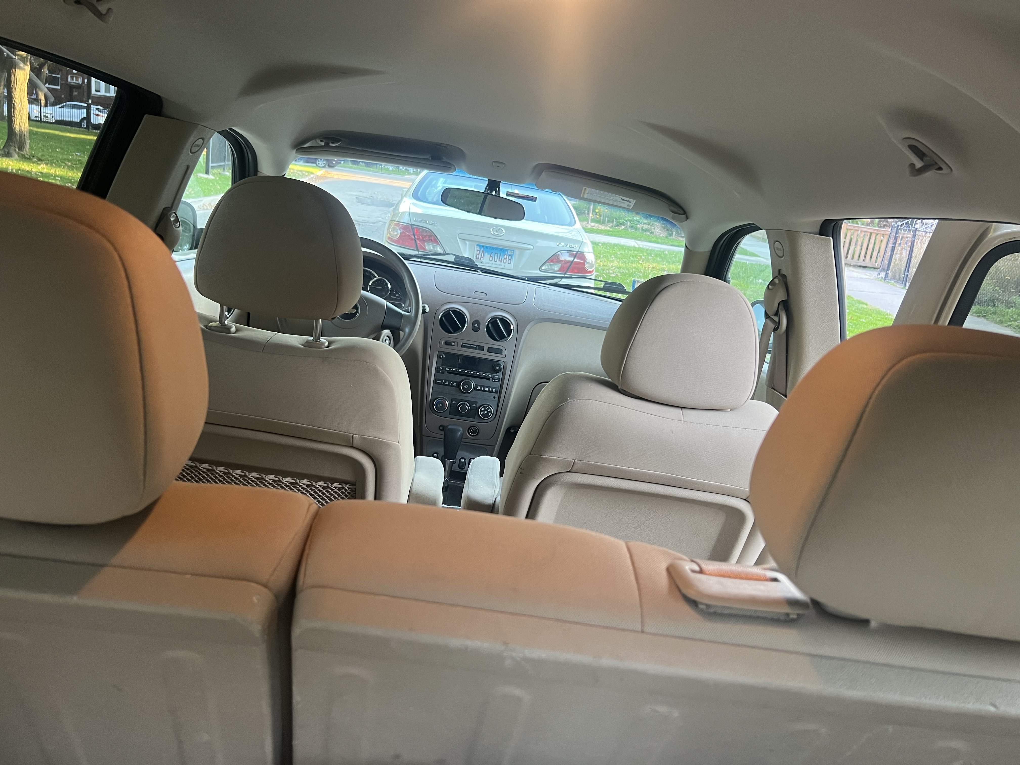 Used 2006 Chevrolet HHR LT FWD image 2