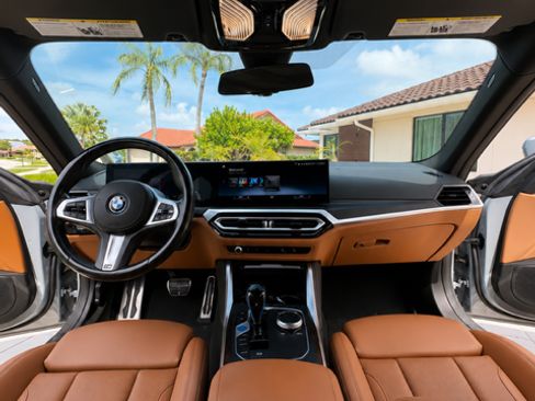 Used 2023 BMW i4 eDrive40 w/ M Sport Package RWD image 9