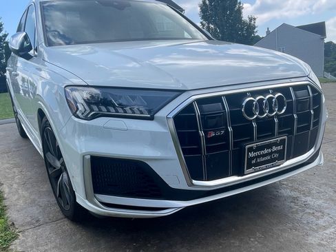 Used 2021 Audi SQ7 Premium Plus w/ Driver Assistance Package image 1