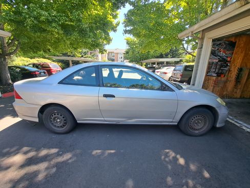 Used 2004 Honda Civic VP image 1