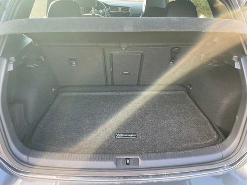 Used 2019 Volkswagen Golf 4-Door image 27