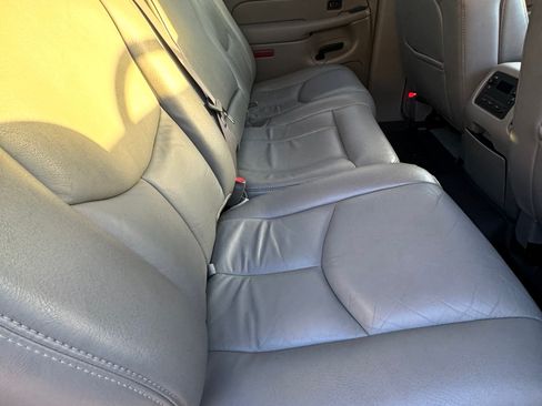 Used 2007 GMC Sierra 2500 SLT w/ Heavy-Duty Power Package AWD/4WD image 20