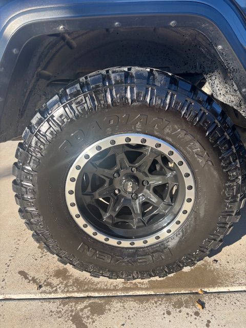 Used 2021 Jeep Gladiator Sport AWD/4WD image 19