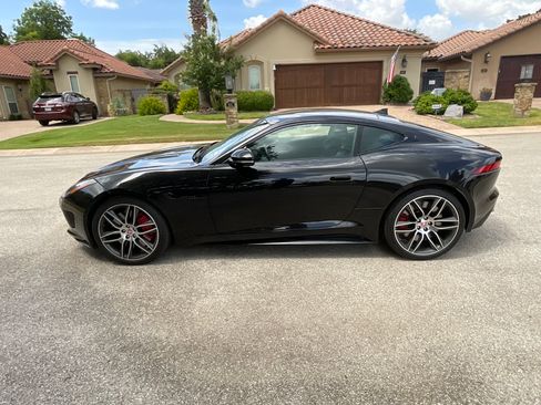 Used 2015 Jaguar F-TYPE R RWD image 1