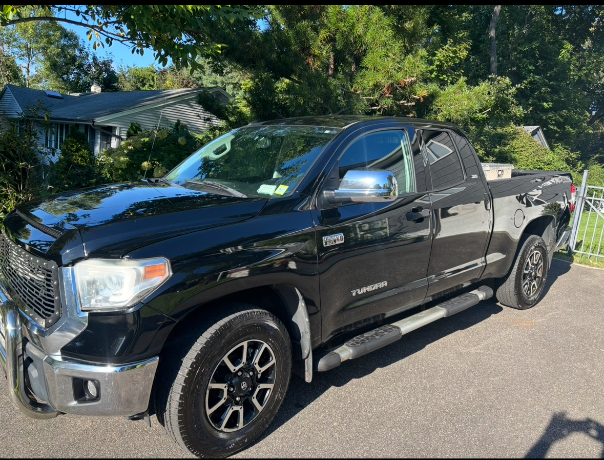 Used 2016 Toyota Tundra SR5 w/ TRD Off Road Package AWD/4WD image 1