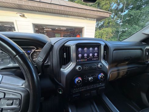 Used 2020 GMC Sierra 3500 SLT w/ SLT Premium Plus Package AWD/4WD image 29
