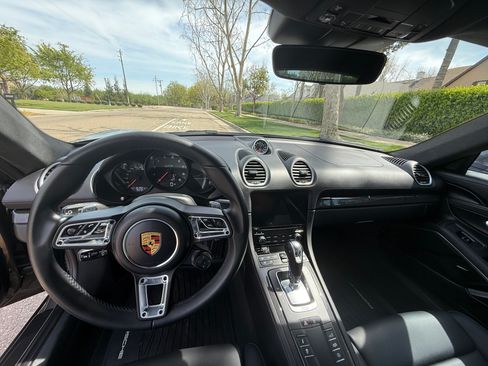 Used 2022 Porsche 718 Cayman GT4 image 28