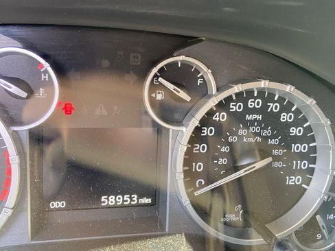 Used 2014 Toyota Tundra SR5 image 6