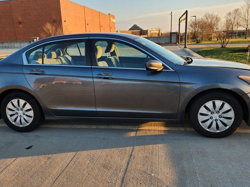 Used 2010 Honda Accord LX image 5