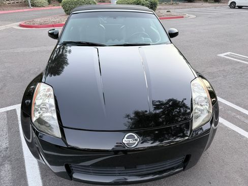 Used 2005 Nissan 350Z Touring image 13