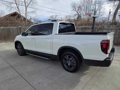 Used 2018 Honda Ridgeline Sport image 5