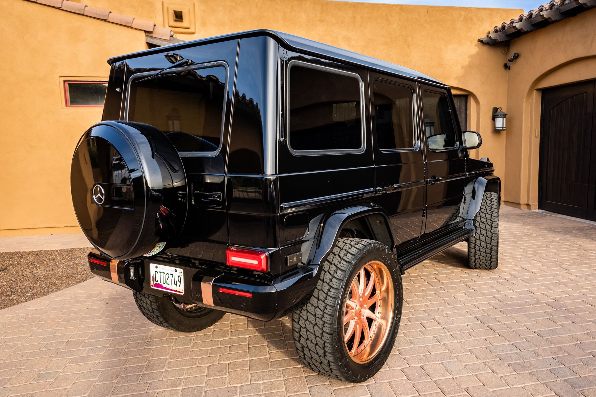 Used 2015 Mercedes-Benz G 550 image 2