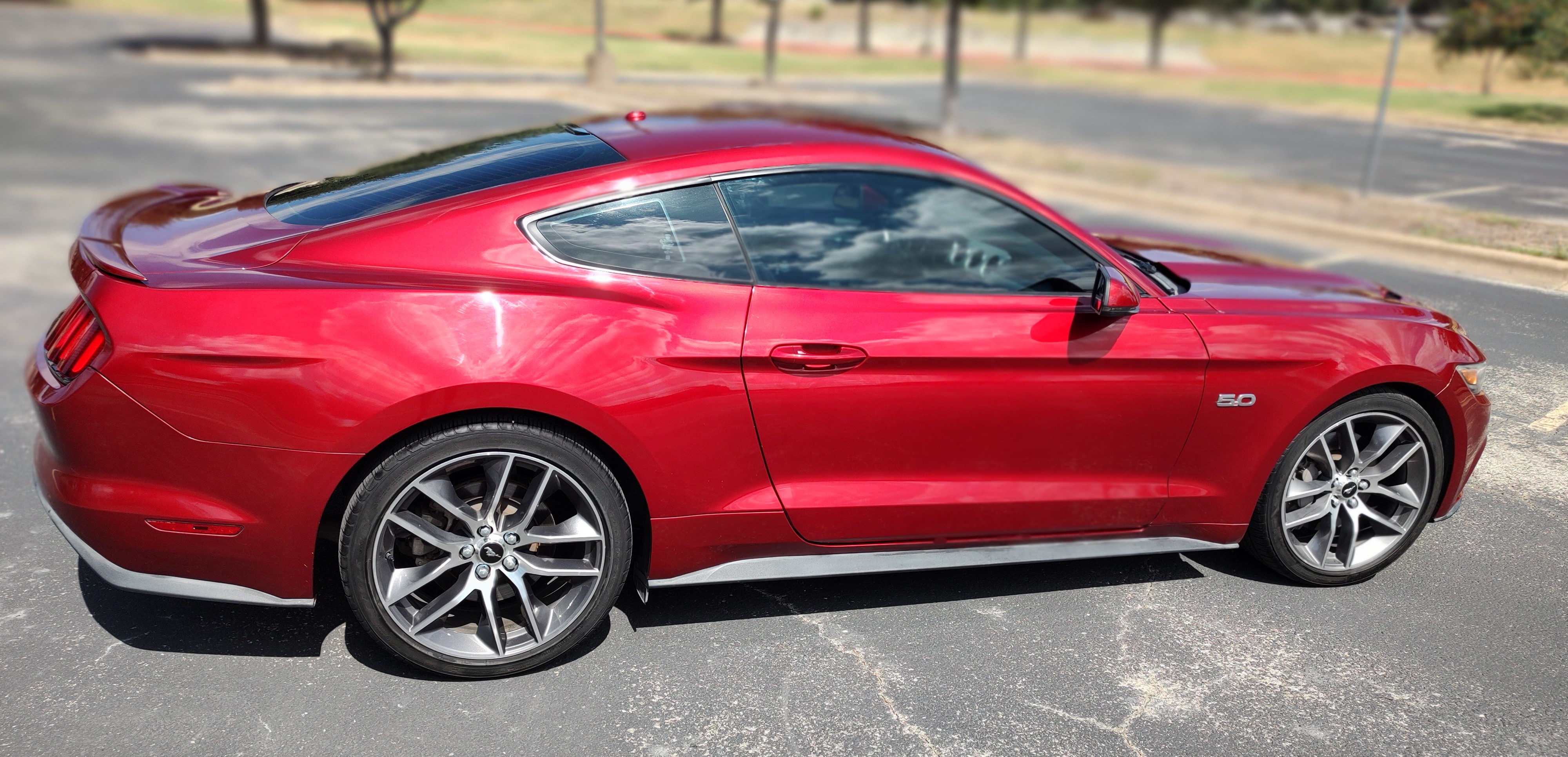 Used 2017 Ford Mustang GT Premium RWD image 8