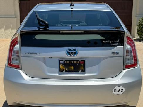 Used 2012 Toyota Prius Three w/ Solar Roof Pkg FWD image 8