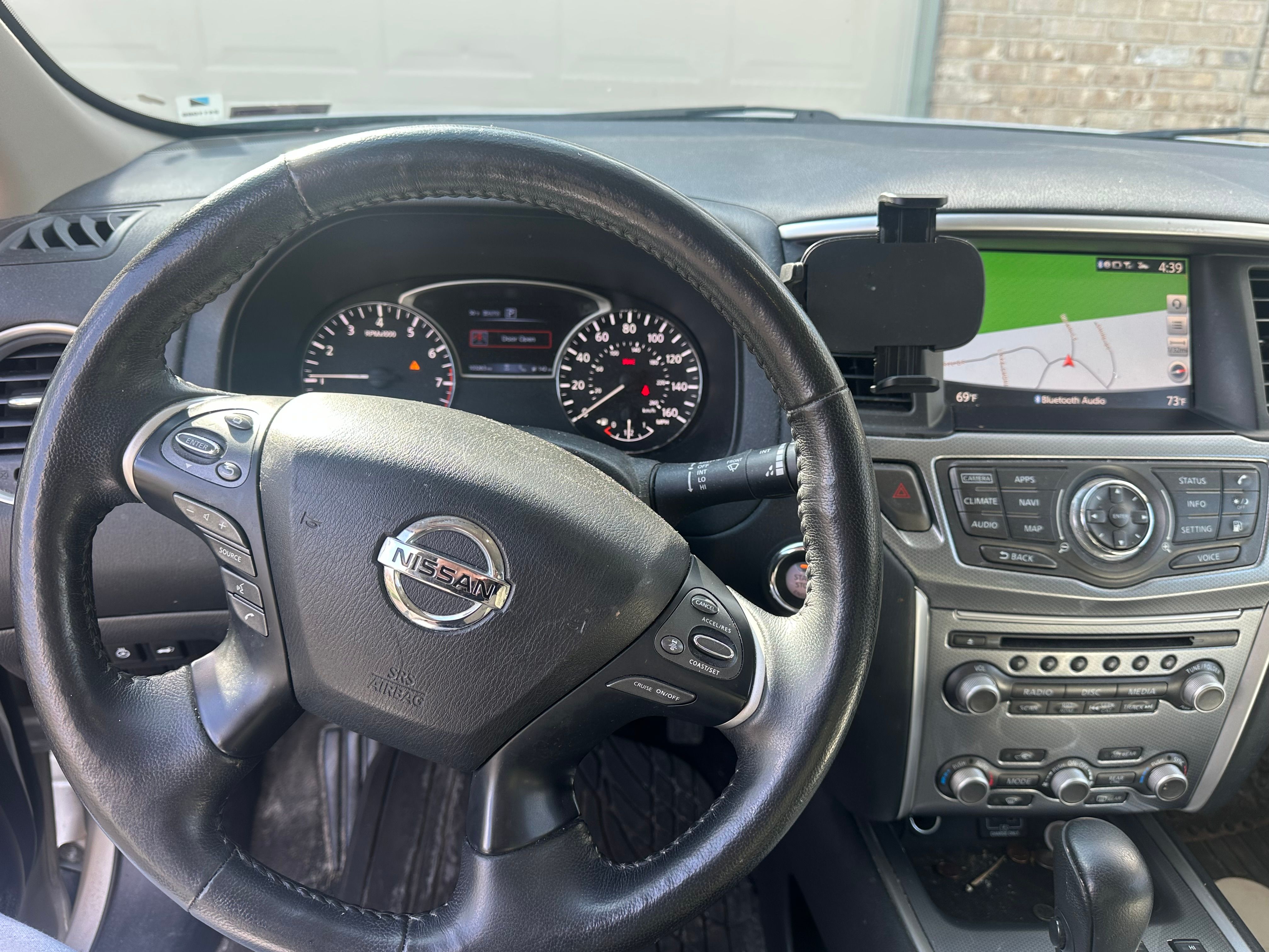 Used 2020 Nissan Pathfinder SL AWD/4WD image 11