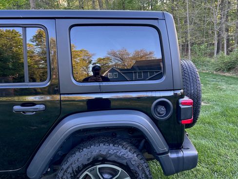 Used 2018 Jeep Wrangler Unlimited Sport S AWD/4WD image 10