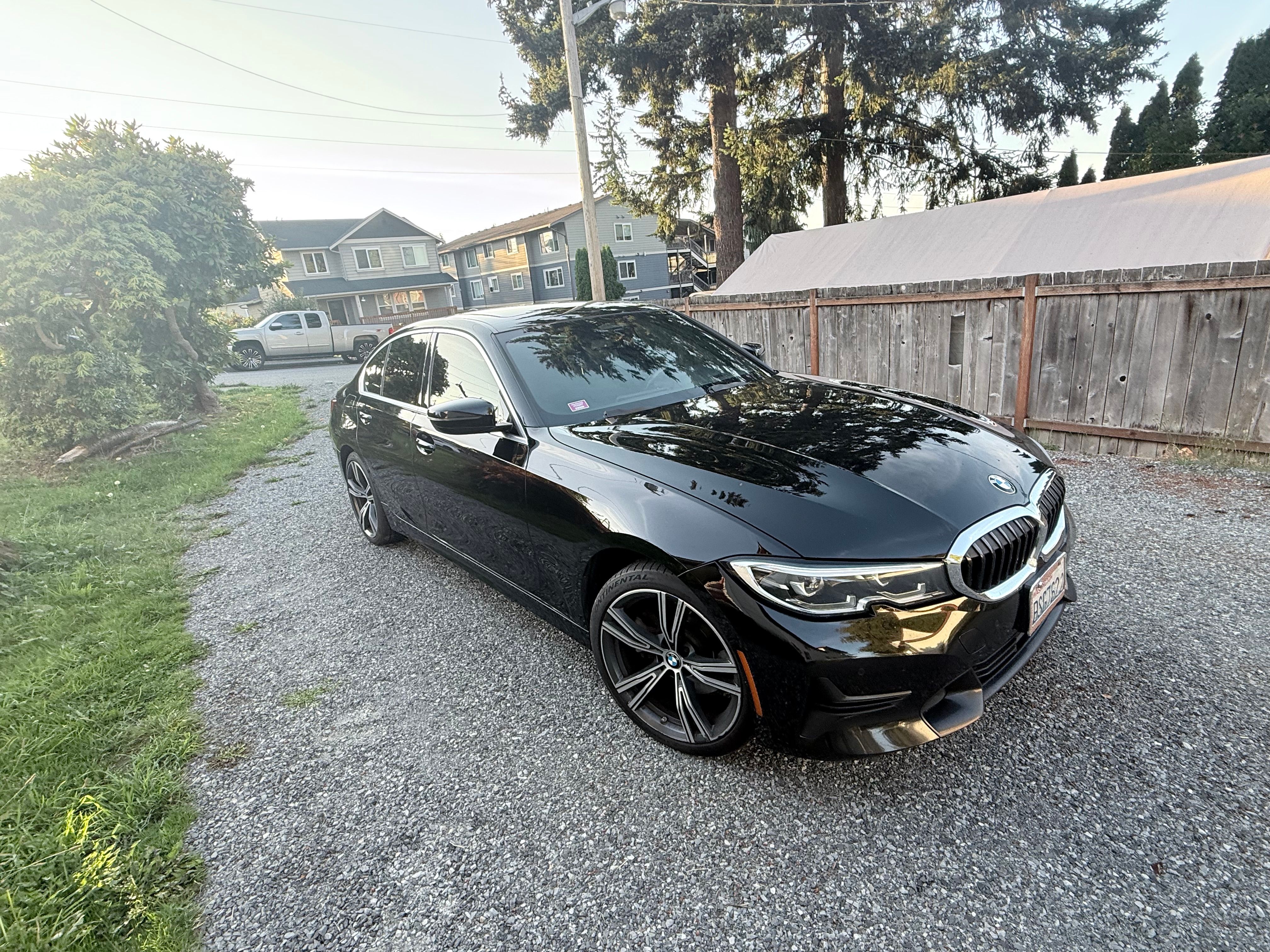 Used 2020 BMW 330i xDrive Sedan w/ Premium Package AWD/4WD image 1