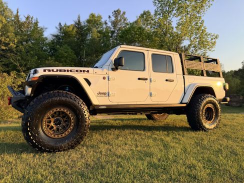 Used 2021 Jeep Gladiator Rubicon image 5