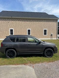 Used 2015 Jeep Compass Sport w/ Power Value Group FWD image 9