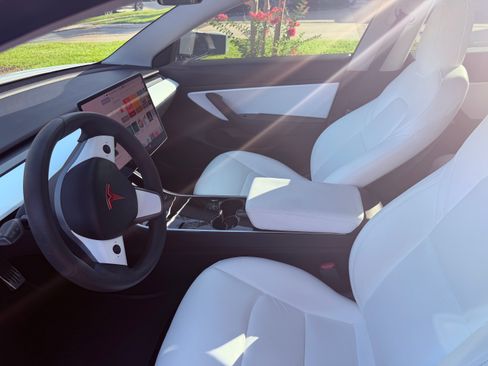 Used 2020 Tesla Model 3 Long Range AWD/4WD image 23