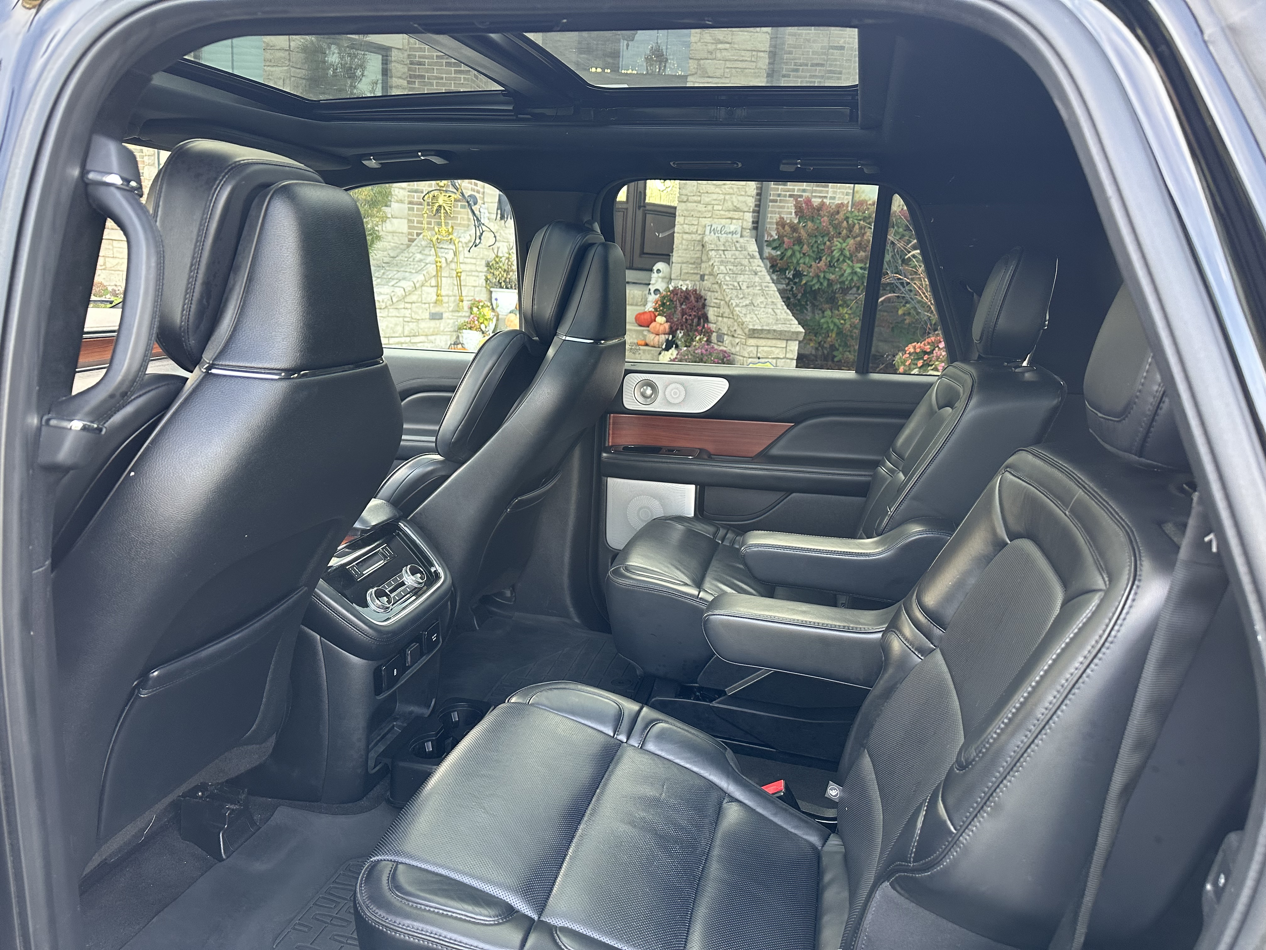 Used 2019 Lincoln Navigator L Reserve AWD/4WD image 11