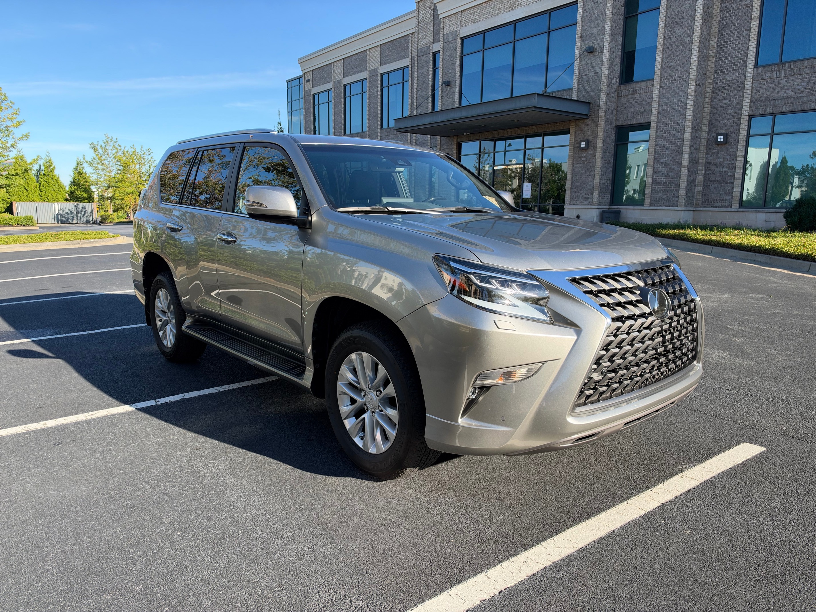 Used 2022 Lexus GX 460 Premium w/ Premium Package AWD/4WD image 1