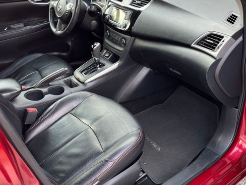 Used 2016 Nissan Sentra SV image 6