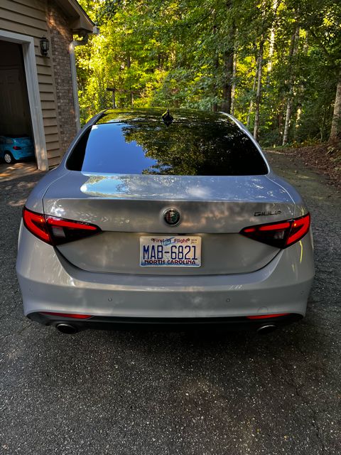 Used 2021 Alfa Romeo Giulia Sprint w/ Sun & Sound Package RWD image 5