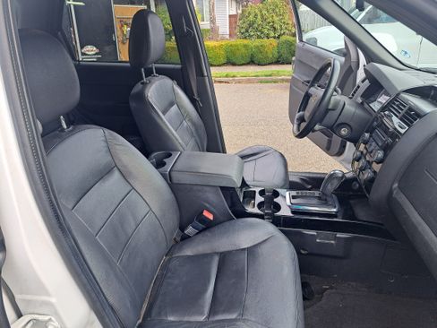 Used 2008 Ford Escape Limited image 11