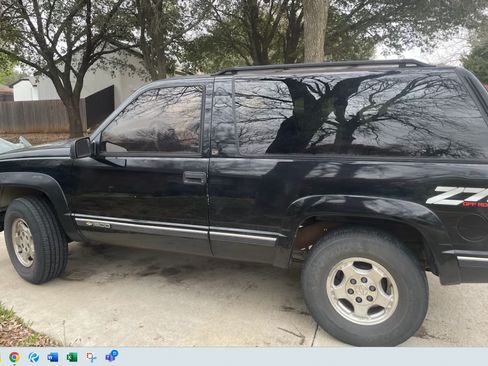 Used 1996 Chevrolet Tahoe Sport Utility 2D image 5