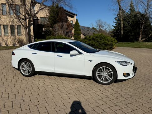 Used 2014 Tesla Model S image 16