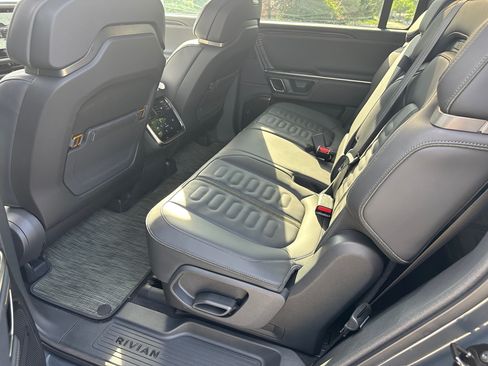 Used 2023 Rivian R1S Adventure image 5