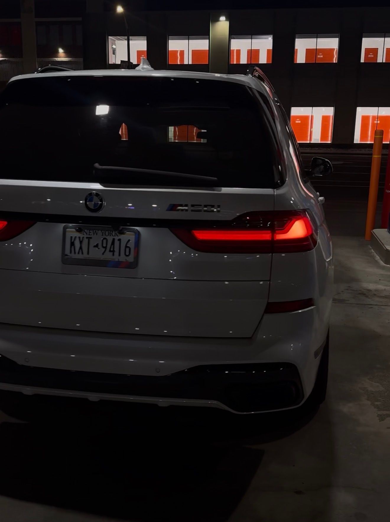 Used 2021 BMW X7 M50i AWD/4WD image 8