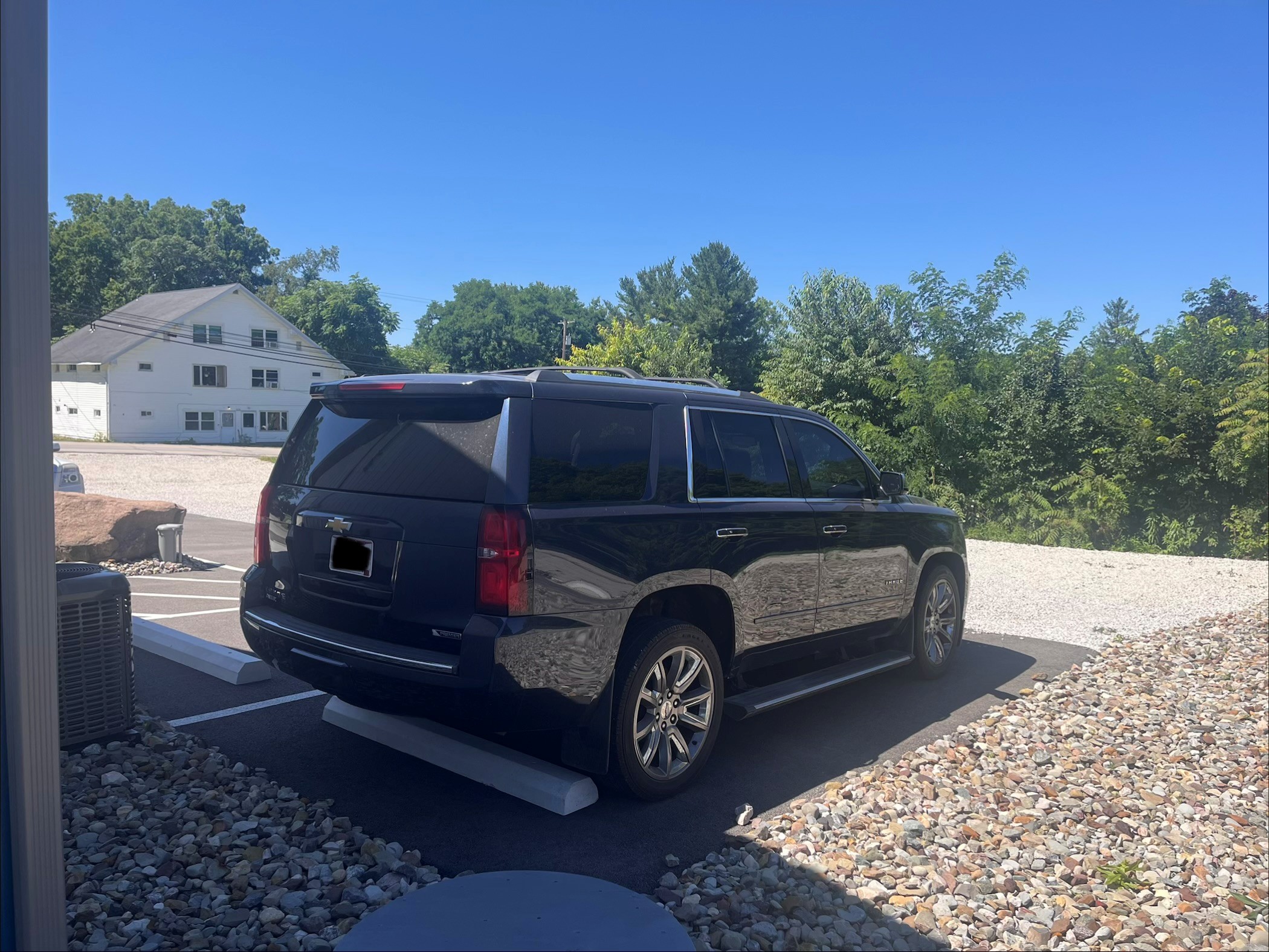 Used 2017 Chevrolet Tahoe Premier AWD/4WD image 5