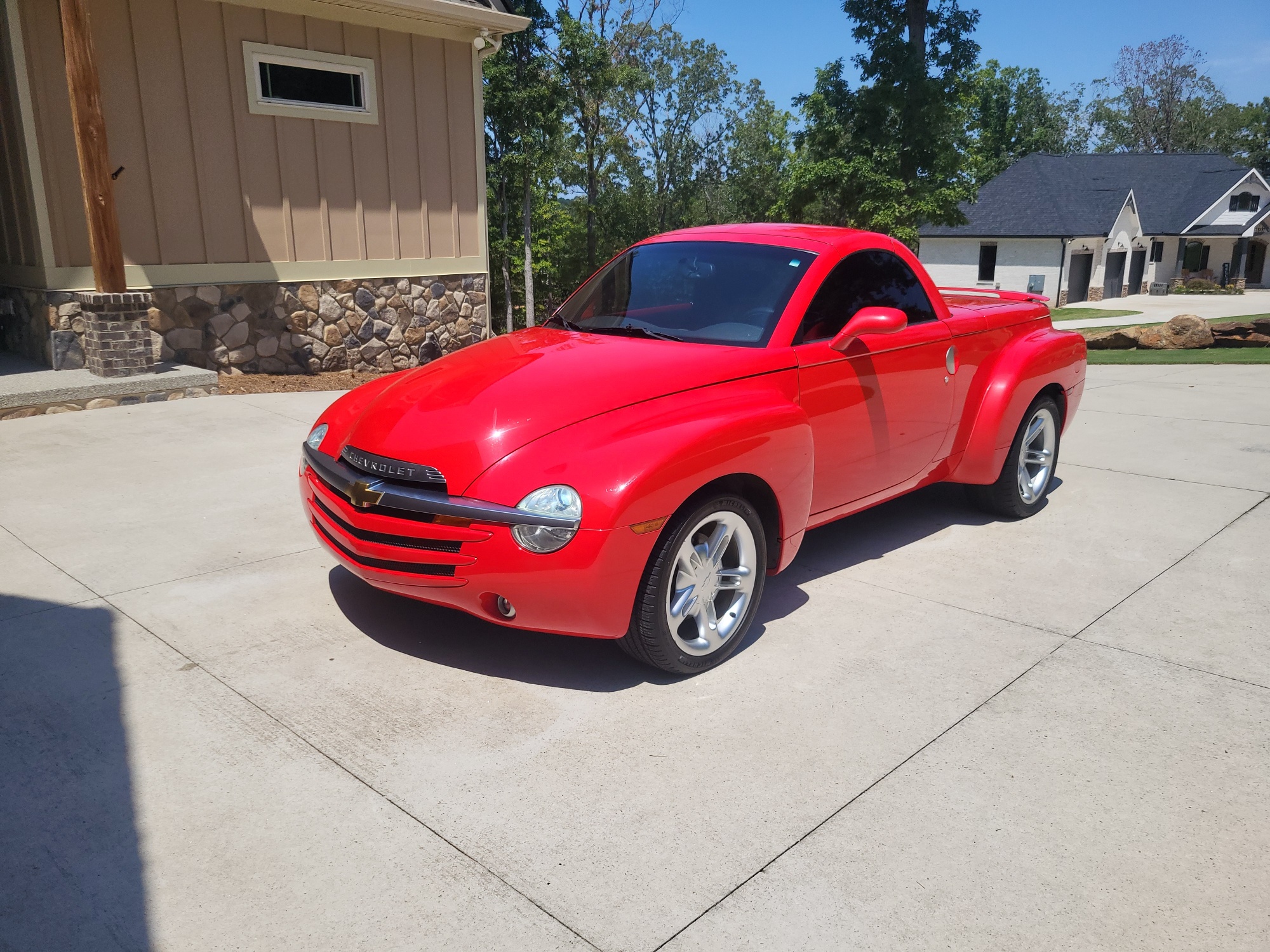 Used 2004 Chevrolet SSR w/ Preferred Equipment Group RWD image 6