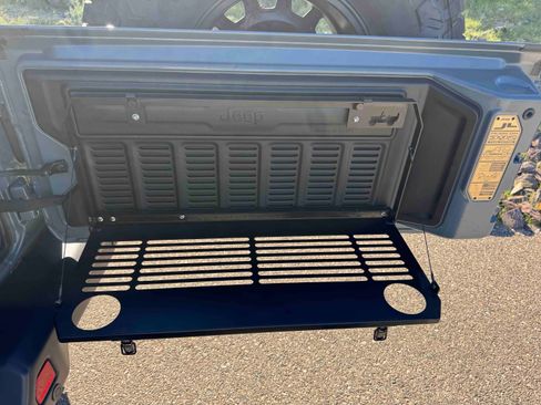 Used 2025 Jeep Wrangler Unlimited Rubicon 392 image 19