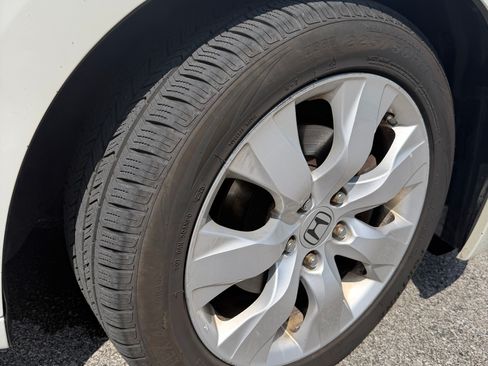 Used 2009 Honda Accord EX-L image 9