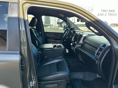 Used 2021 RAM 1500 Big Horn w/ Built-to-serve Edition image 6