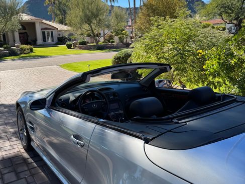 Used 2008 Mercedes-Benz SL 550 w/ AMG Sport Pkg image 16